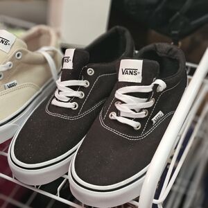 Van shoes 7.5